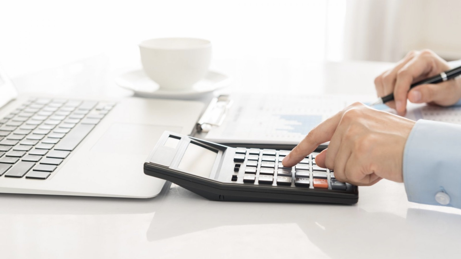 What’s the difference between management accounting and financial accounting?