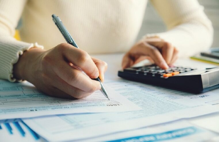 How Can an Accountant Help Self-Employed Individuals Save on Taxes?