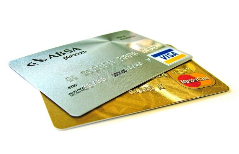 Digital Banking Made Easy: Why More People Apply for Credit Cards Online?